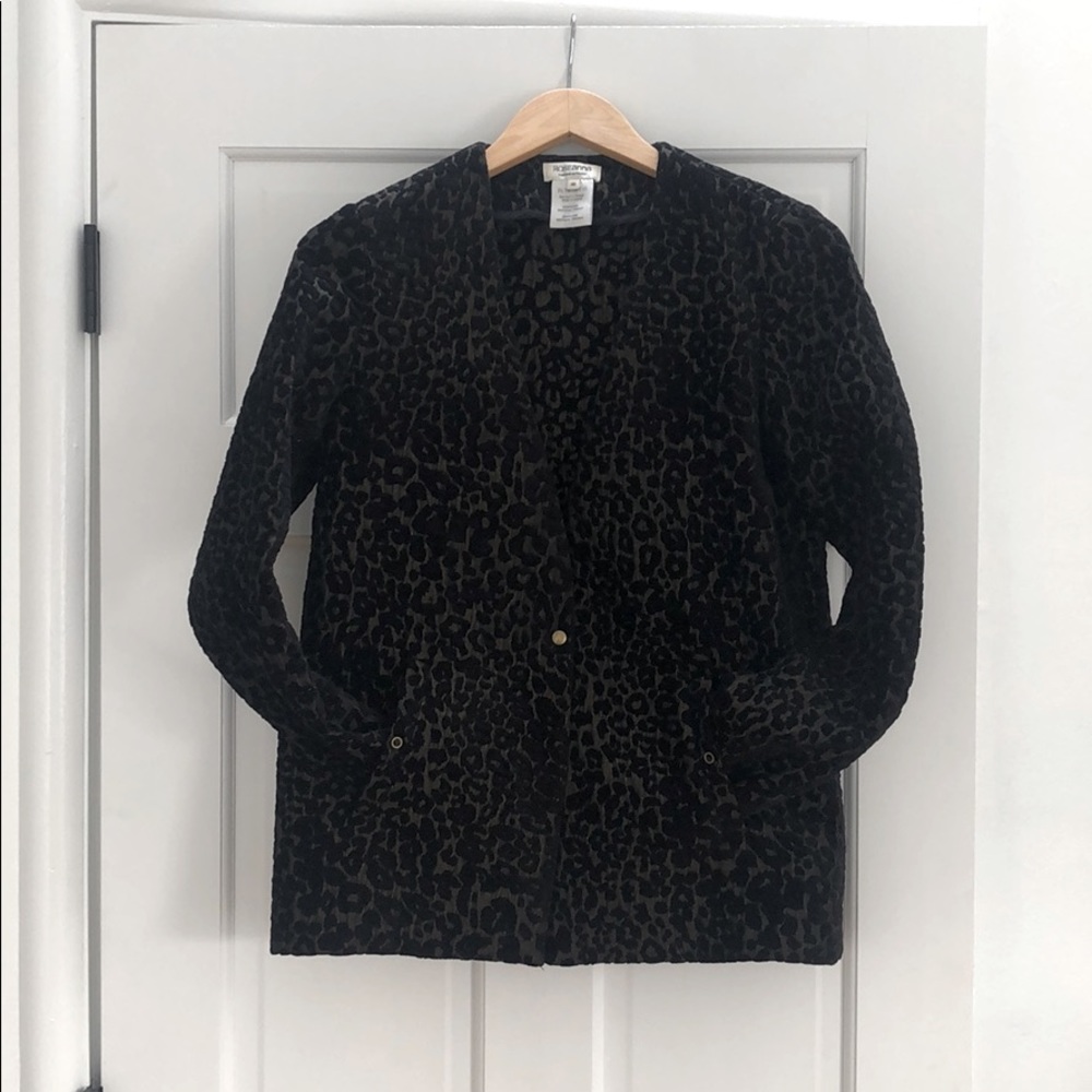 Leopard print flocked jacket